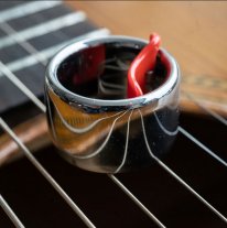 Black Mountain Freedom Slide, Spring-loaded guitar slide ring, Small