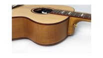 Guild Jumbo Junior Reserve Maple w/ Elec. Floor Model G22202033