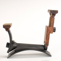 SageWork Atlas Adjustable Magnetic Barnett Guitar Support - Short