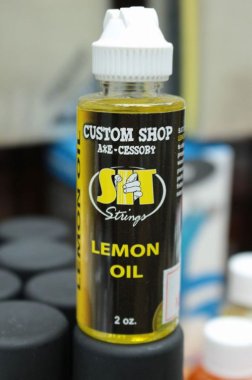 S.I.T. Custom Shop Lemon Oil
